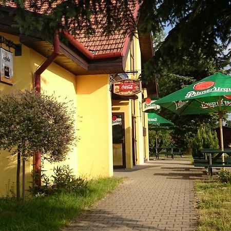 Restaurace Penzion Rafael Dlouhá Brtnice Zewnętrze zdjęcie